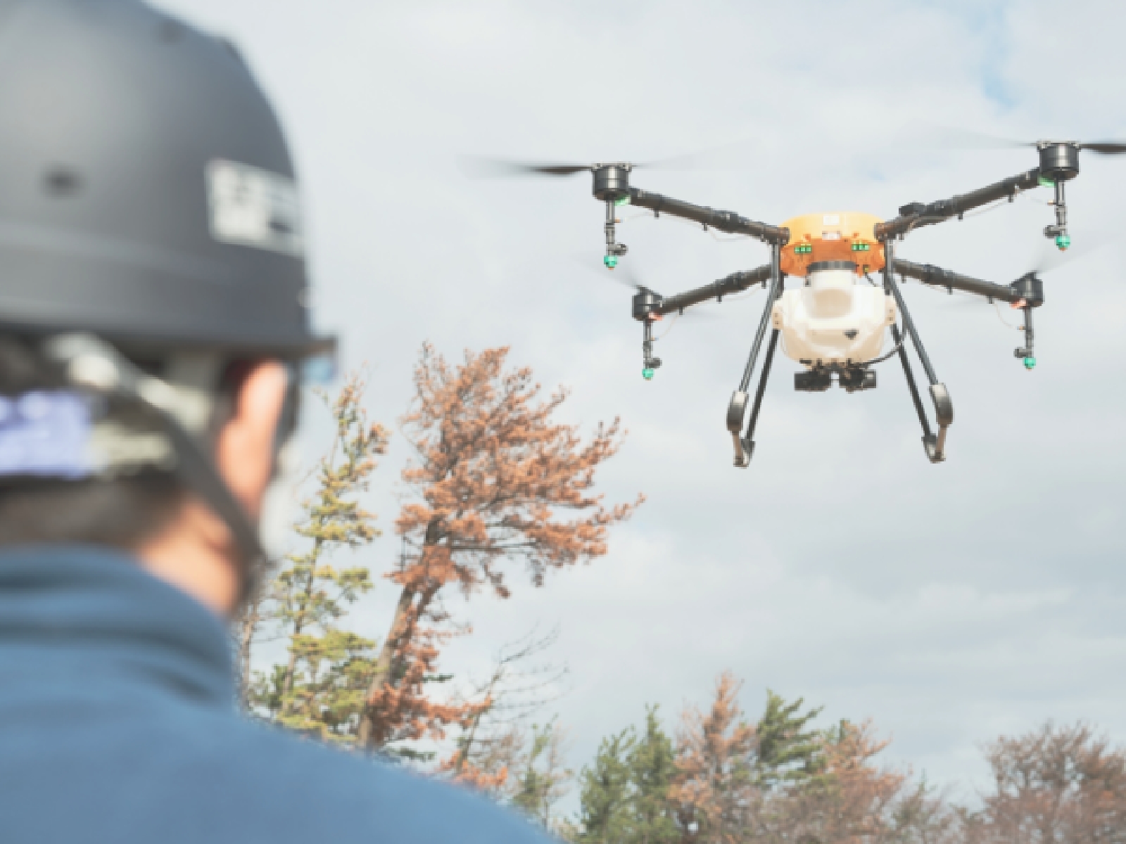 ドローンやセンサーを活用したスマート農業とDX支援の現場の様子